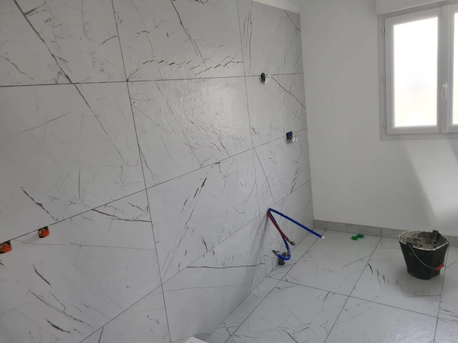 Salle de bain à Agnetz — chantier KreaBati (photo 5)